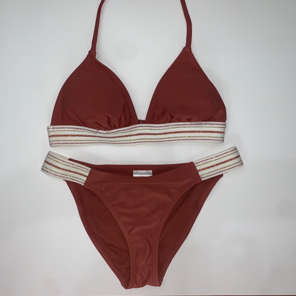 women’s bikini set!